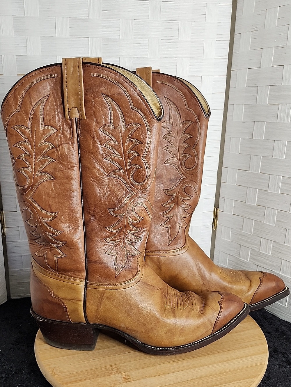 👉*VTG* J. CHISHOLM TWO-TONE LEATHER COWBOY WESTERN RIDING BOOTS ~SZ 12 D ~USA